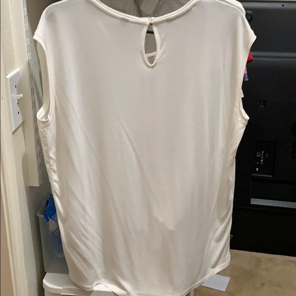 Soft and breathable material - Picture 2 of 4